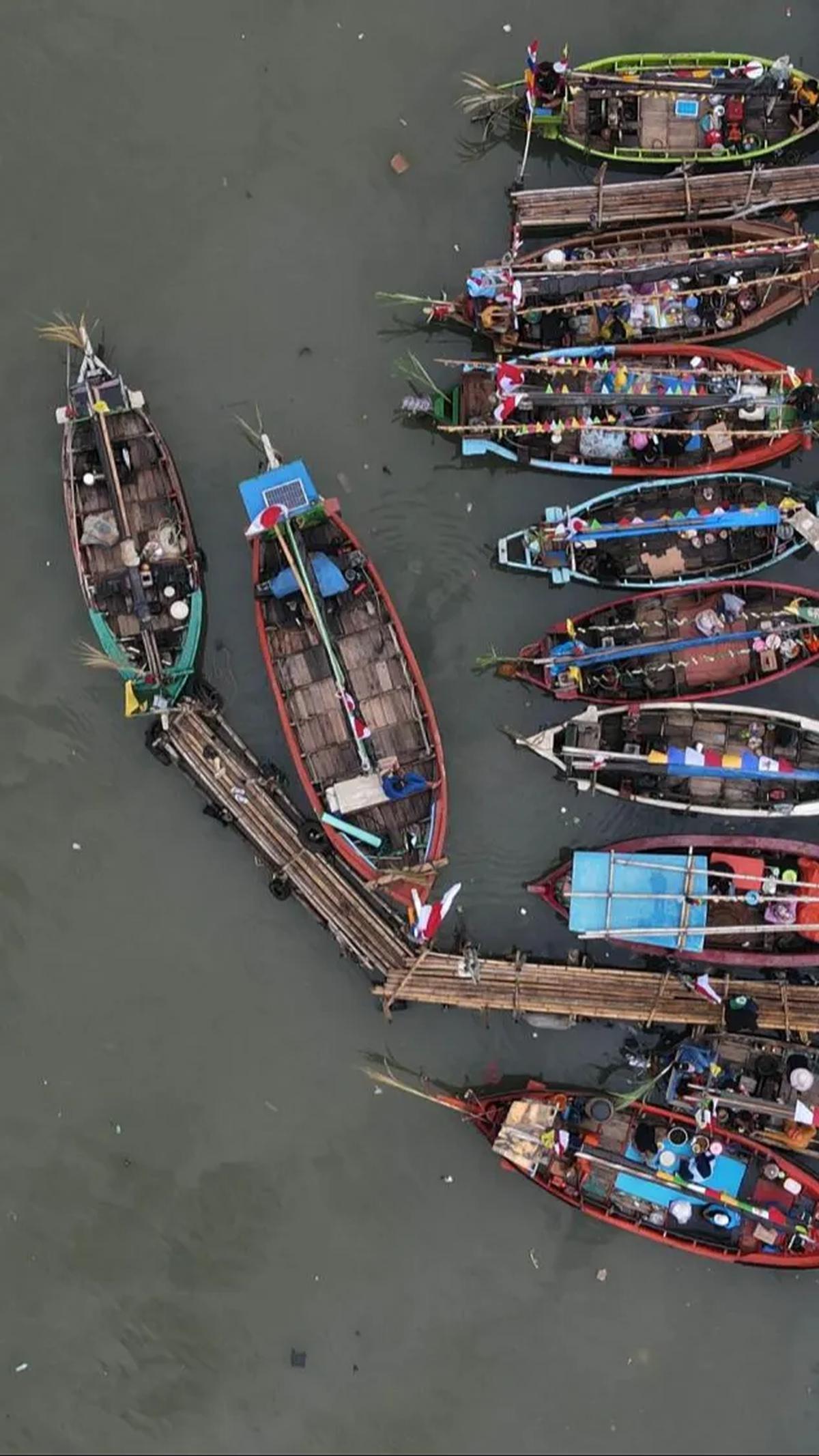 Setelah melangsungkan kegiatan ini, biasanya para nelayan akan melakukan persiapan melaut untuk mencari ikan di musim yang baik.<br>