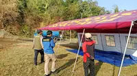 Kemensos Salurkan Bantuan untuk Warga Terdampak Kebakaran Kampung Adat Sukabumi