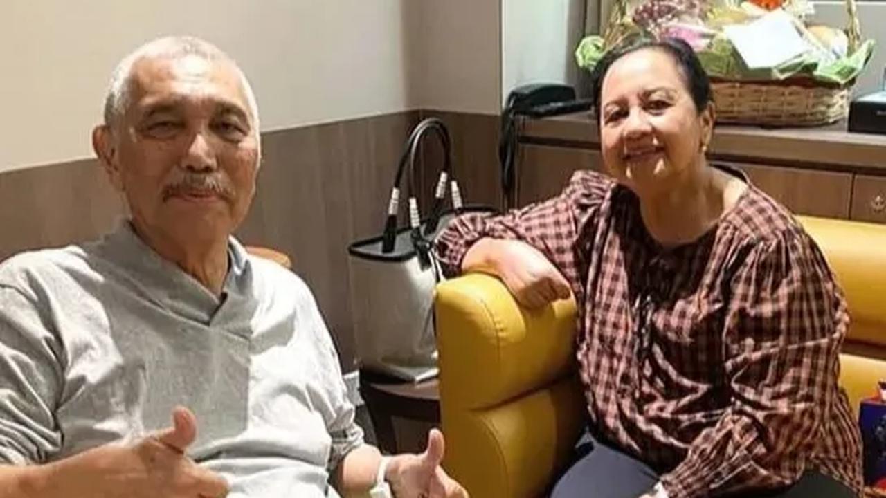 Luhut mengatakan, kalau tidak banyak perbedaan dari kondisi sebelum dan setelah sakit. Namun, hal yang jadi perbedaan yaitu warna rambut yang memutih.