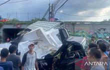 Fakta Mengejutkan! Truk Terguling dari Tol Tangerang-Merak, Timpa 2 Kendaraan di Bawah, 5 Korban Luka Berat