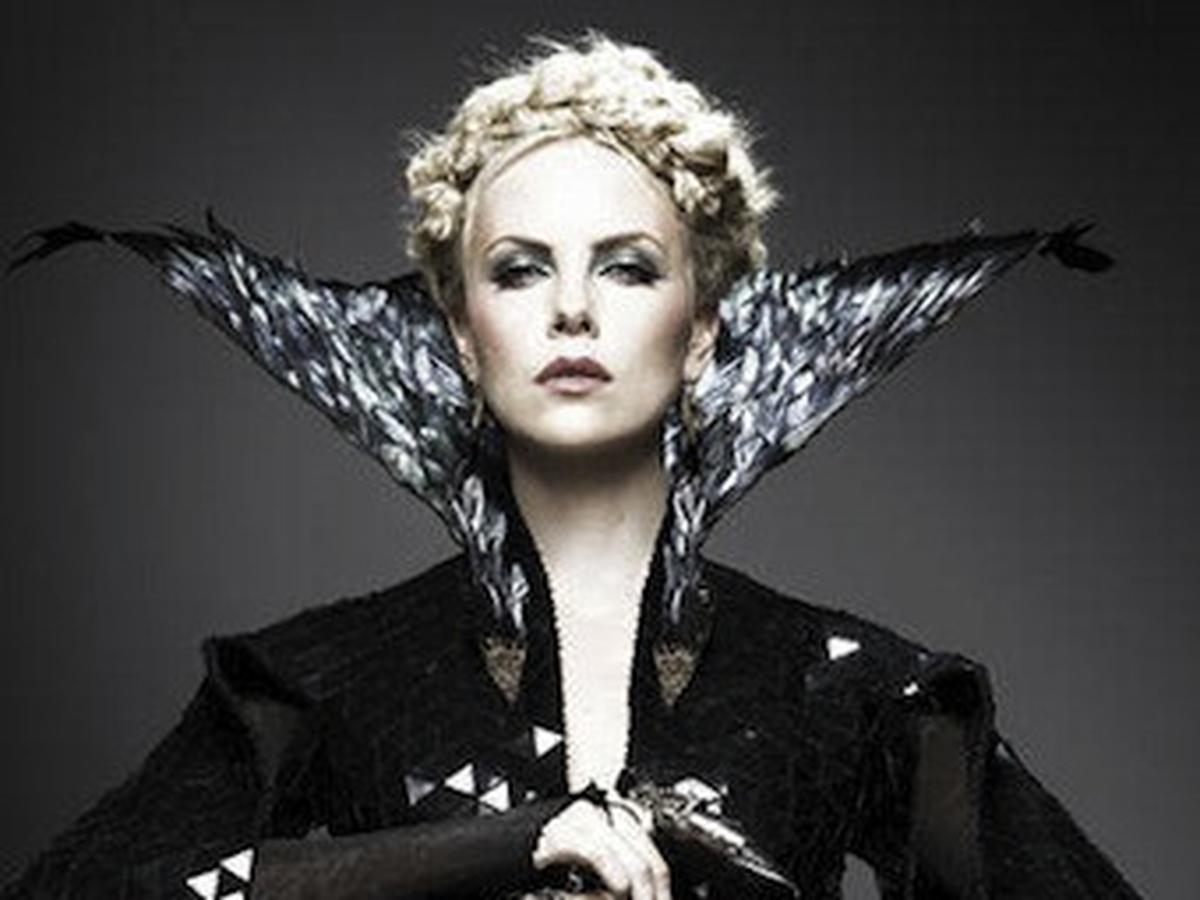 Yetuk ayollar bilan qopol jinsiy aloqa