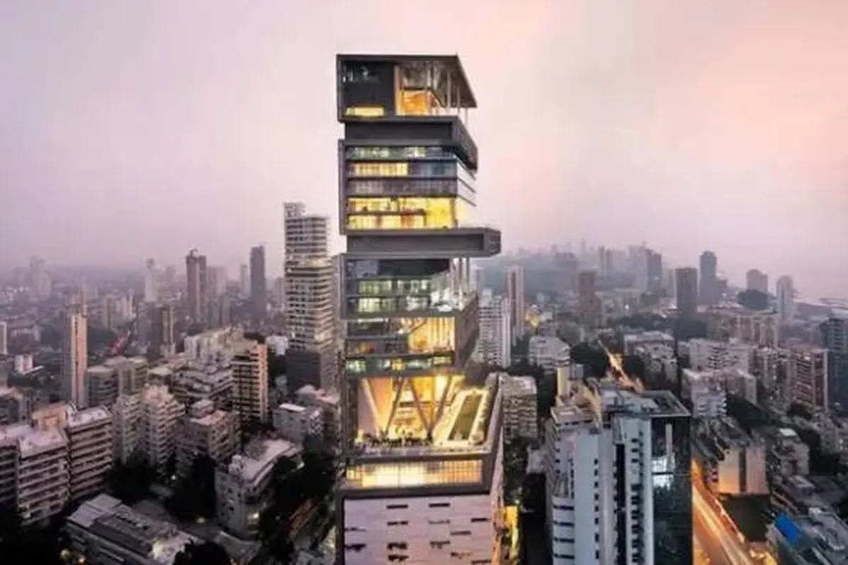 Potret rumah termahal di dunia milik konglomerat Ambani (Sumber: Facebook Antilia House)