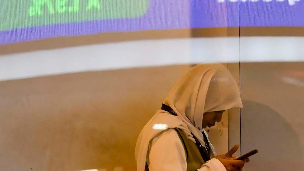 FOTO: IHSG Dibuka Melemah Usai MSCI Coret Sejumlah Saham Indonesia