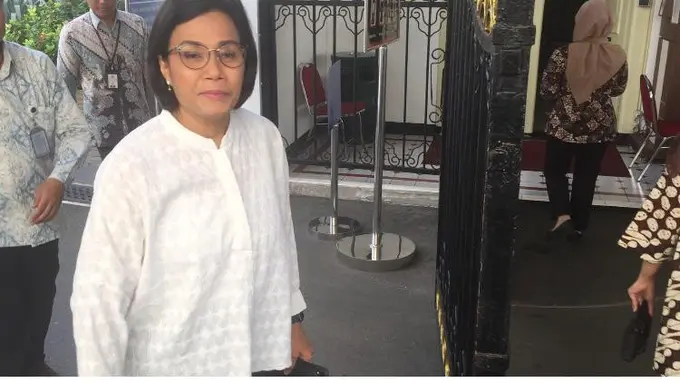 Sri Mulyani saat menyambangi Istana Kepresidenan. (Merdeka.com/Titin Supriatin)