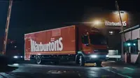 Aksi Rambo Banting Setir Jadi Sopir Truk Pengangkut Roti 