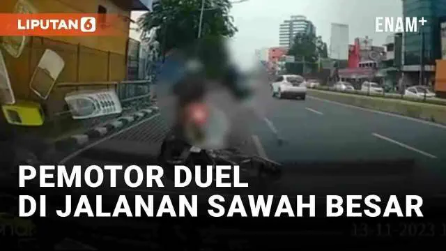 Insiden pertikaian dua pemotor di Jembatan Merah, Sawah Besar, Jakarta Pusat viral. Keduanya terlibat duel usai serempetan di persimpangan. Detik-detik insiden terekam kamera dashboard mobil.