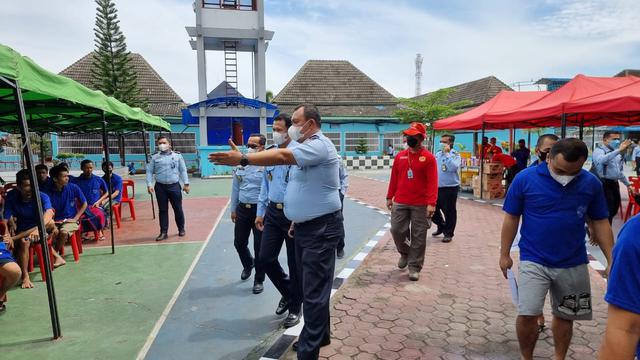 Vaksinasi Covid-19 di Rutan Kelas I Medan