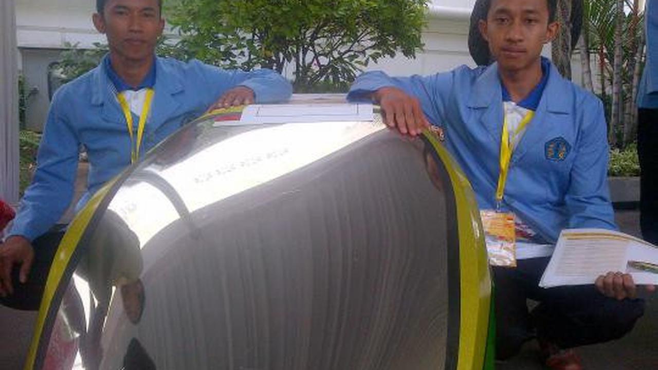 17 Mobil hybrid parkir di Istana