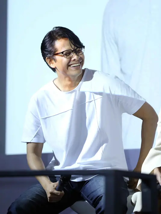 "Buat saya tantangan ya. Karena ajang ini banyak menghasilkan artis bertalenta nasional. Terakhir aja Firza, Husein, dan Nowela. Talent search tertua," kata Armand Maulana. (Nurwahyunan/Bintang.com)