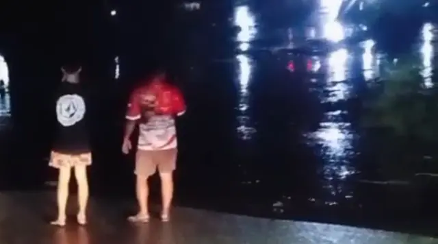 Banjir Bandang Terjang Solok, Akses Padang-Jambi Terputus