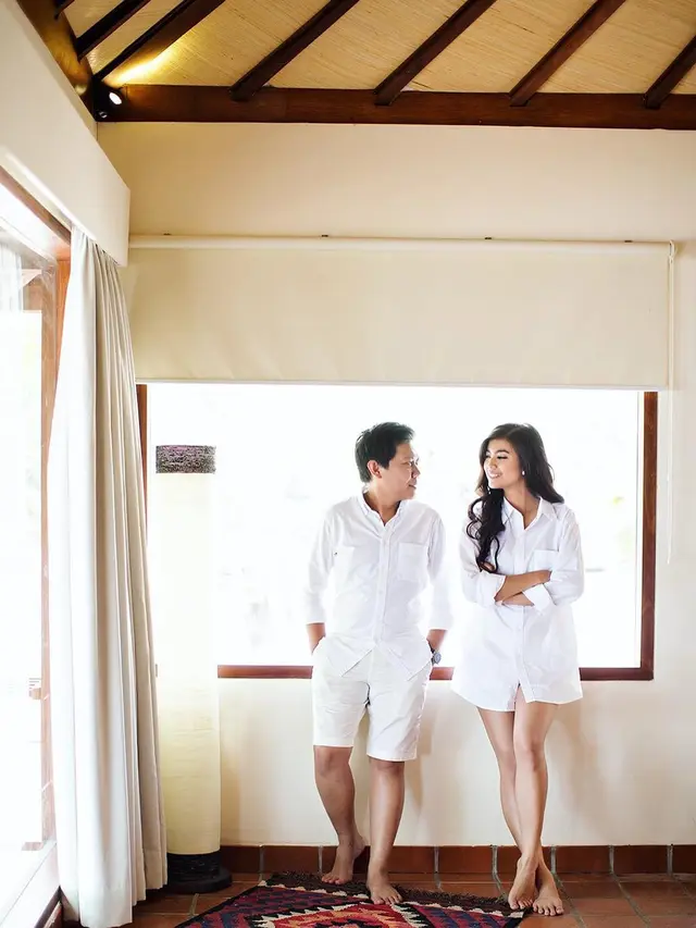 Jalani 6 Tahun Pernikahan, Ini 7 Potret Mesra Raya Kohandi Bersama Suami