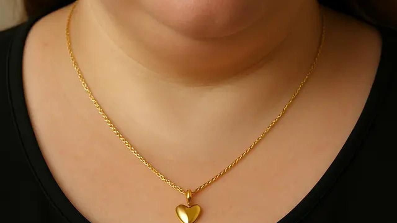 5 Model Kalung Emas untuk Orang Gemuk, Tampil Cantik Menawan dengan Desain Terbaru