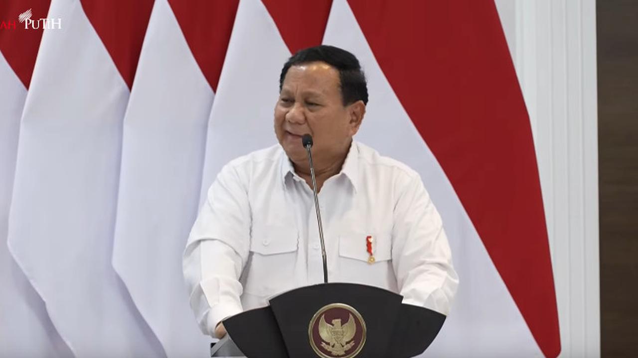 Canda Hangat Prabowo Halus Minta Wartawan Keluar, Singgung Perbedaan Zaman Jokowi depan Gibran di Istana