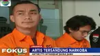 Uniknya, modus transaksinya dengan sistem tempel. Setelah membayar sesuai harga, sabu ditempel ditiang lositrik di daerah Bogor.