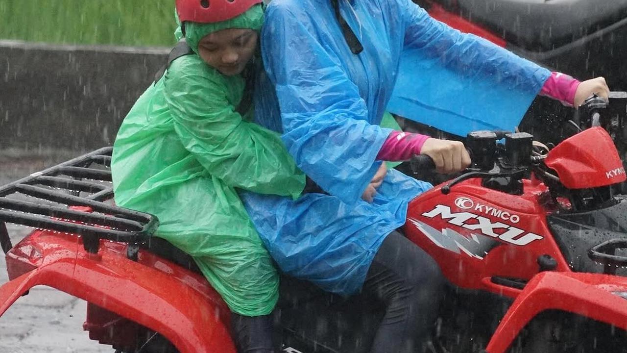 Momen Seru Liburan Keluarga Anang Hermansyah di Bali