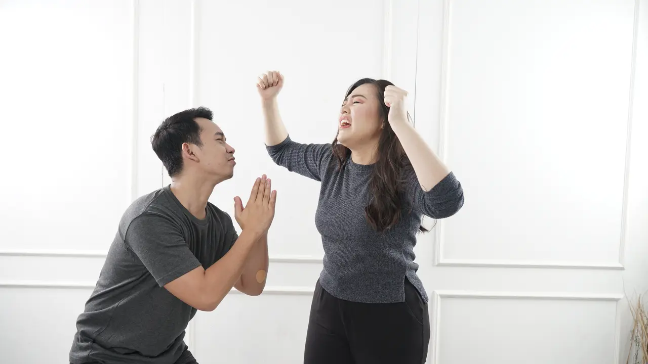 pria terus mengejar