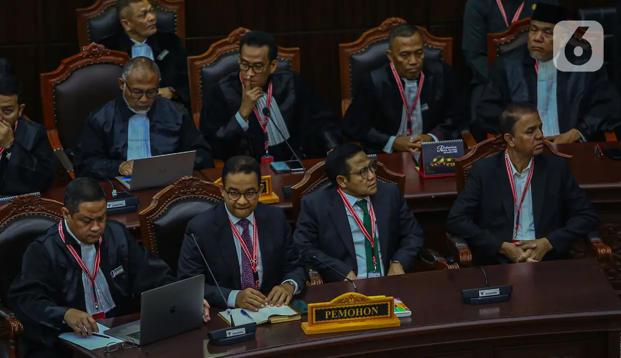 Yuniar) Ada tiga pihak yang bersengketa dalam sidang gugatan hasil Pilpres 2024 di MK. (Liputan6.com/Angga Yuniar)