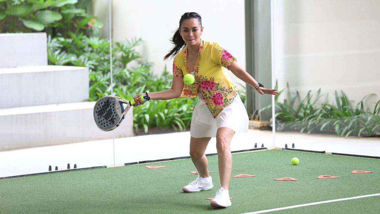 FOTO: Padel Berkebaya Hadirkan Kebaya dalam Gaya Hidup Aktif