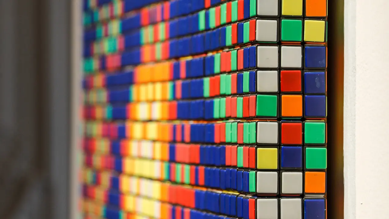 Rubik Mona Lisa Dilelang di Paris, Ditaksir Terjual Rp 2,2 Miliar