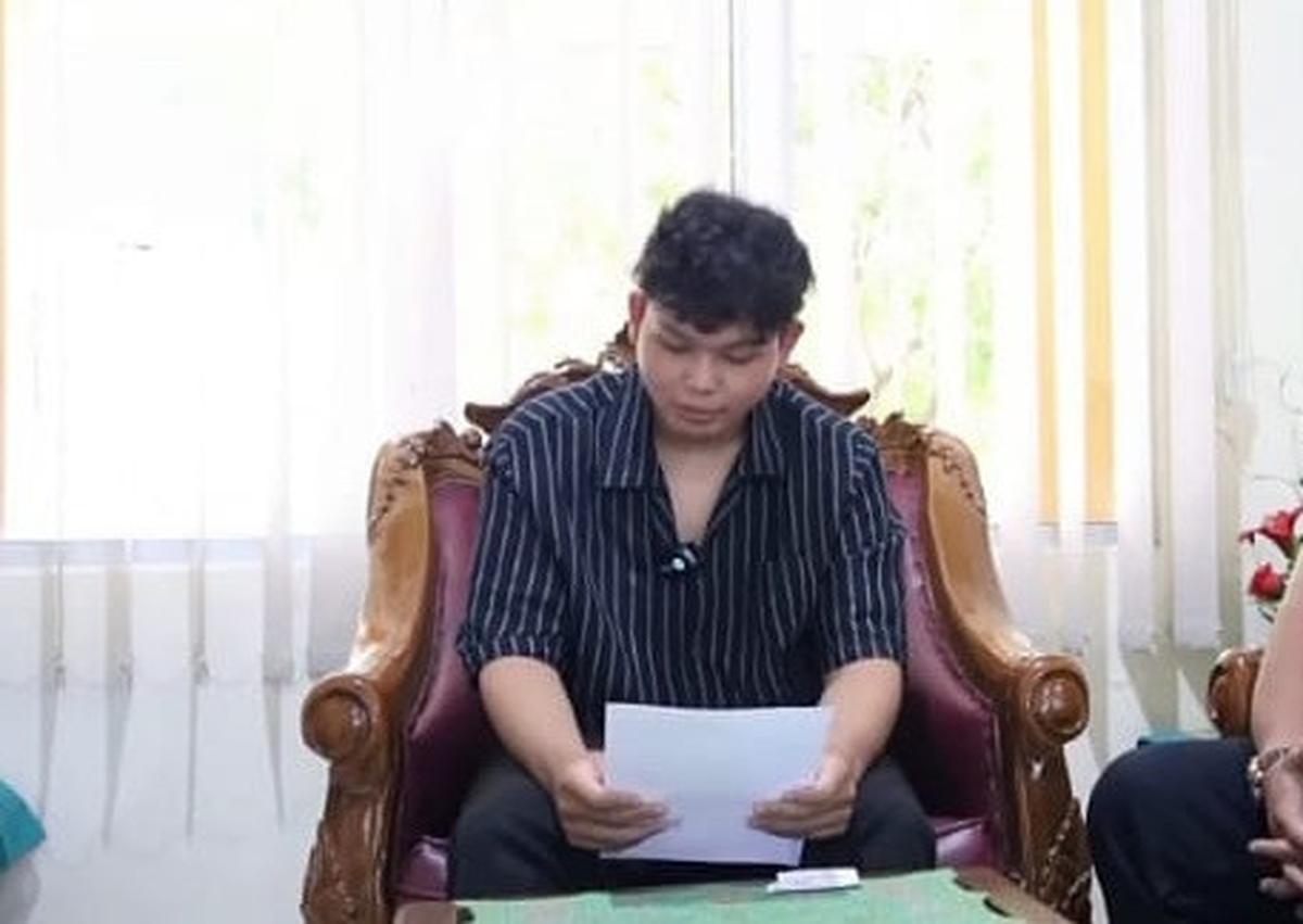 Alumni SMA di Semarang edit video porno