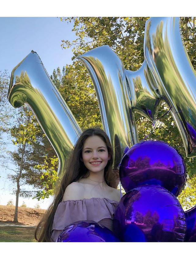 Mackenzie Foy pemeran Renesmee di The Twilight Saga: Breaking Dawn