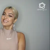 Menyambut hari ulang tahun yang ke-27, SCTV mendatangkan penyanyi dan penulis lagu dari Amerika Serikat.