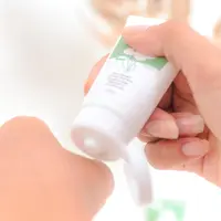 Kandungan yang tepat sempurna untuk merawat area lipatan kulit.