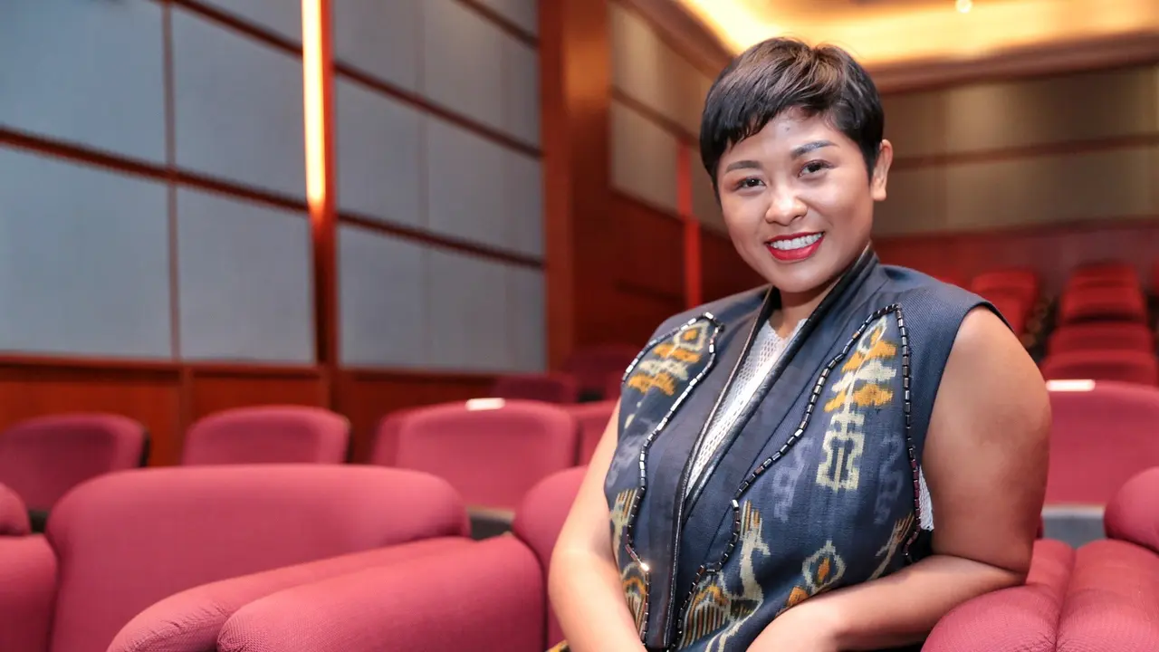 Dira Sugandi