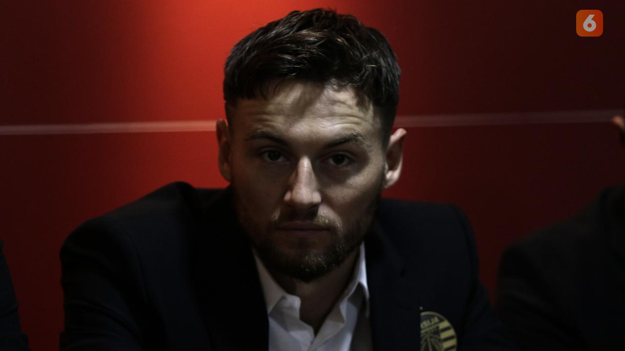 Persija Resmi Kenalkan Marc Klok