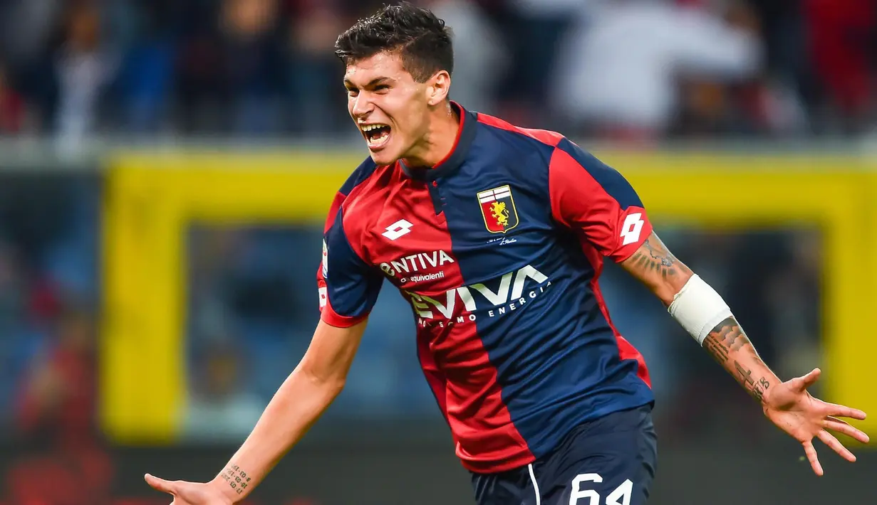Pemain Genoa, Pietro Pellegri merayakan golnya ke gawang Lazio pada lanjutan Serie A Italia di Luigi Ferraris Stadium, Genoa, (17/9/2017).  Lazio menang 3-2. (Simone Arveda/ANSA via AP)