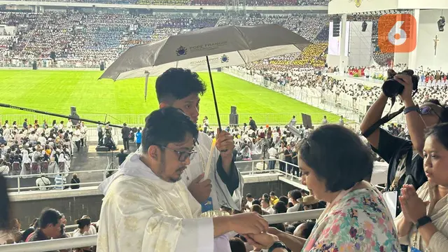 Suasana Misa Kudus yang dipimpin Paus Fransiskus di Stadion GBK, Kamis (5/9/2024). (Liputan6.com/Benedikta Miranti)