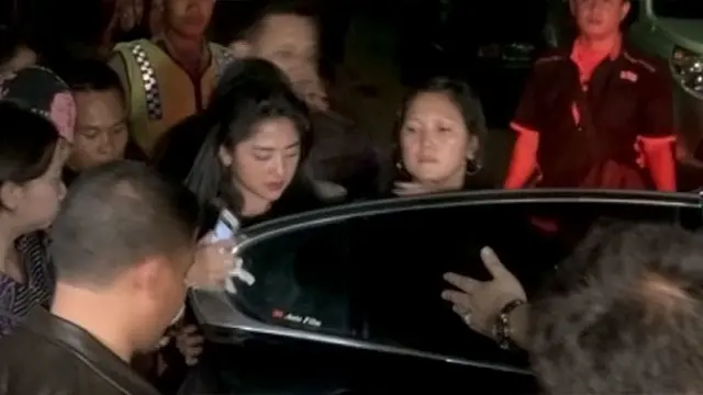 [VIDEO] Dewi Persik Resmi Menghuni Rutan Pondok Bambu