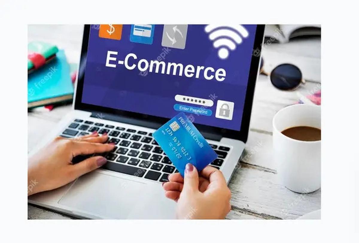 Menkeu Purbaya Tunda Penerapan Pajak E-Commerce, Ini Alasannya