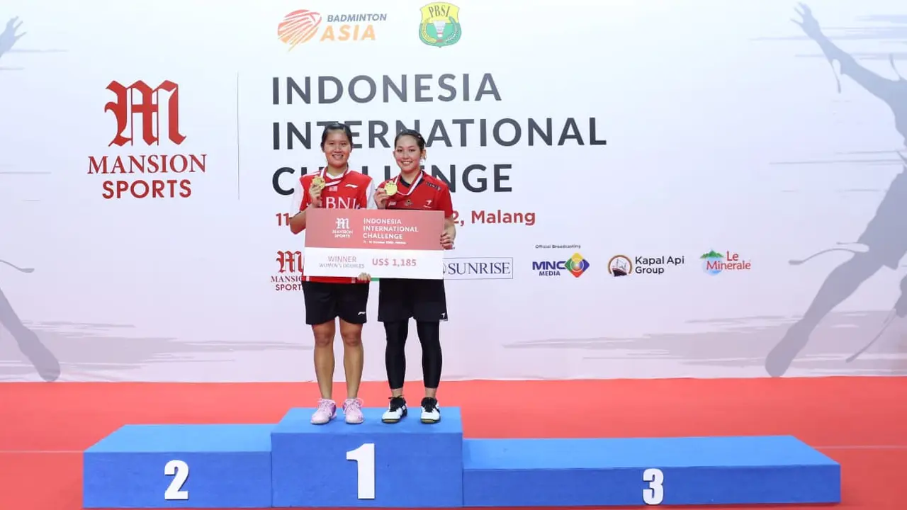 Lanny Tria Mayasari/Ribka Sugiarto - Indonesia International Challenge 2022 - Bulu Tangkis - 16 Oktober
