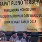 KPU Propinsi Jawa Tengah saat menggelar undian nomor pasangan calon di Pilgub Jawa Tengah di Ballroom Hotel Patrajasa Jalan Sisingamangraja, Kota Semarang, Jateng (13/2). (Liputan6.com/Gholib)