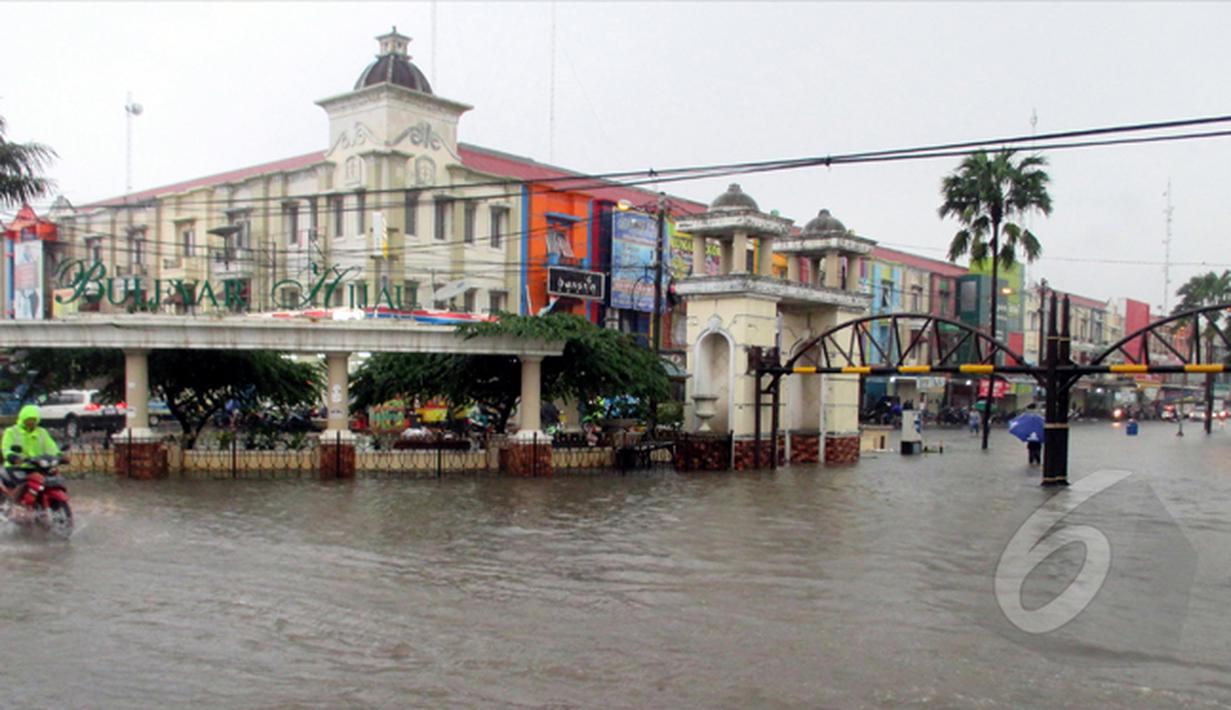 Banjir Bekasi  Banjir Bekasi Terkini Hari ini 1 januari 2020 FULL HD