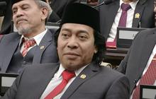 VIDEO: Reaksi Komeng di Tengah Ricuh Pemilihan Pimpinan DPD Usai Dilantik