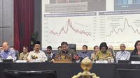 Menko Bidang Perekonomian Airlangga Hartarto saat konferensi pers di Kantor Kemenko Perekonomian, Jakarta, Selasa (5/8/2025). (Foto: Liputan6.com/Tira Santia)