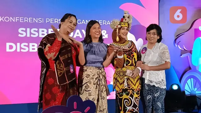 Kisah Outfit Multifungsi Berdayakan Para Perempuan Penyulam