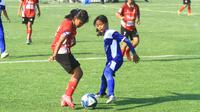 Kompetisi sepak bola putri nasional Hydroplus Soccer League yang berlangsung di Lapangan Pusdikpom, Cimahi, Minggu (12/10/2025), berlangsung meriah.
