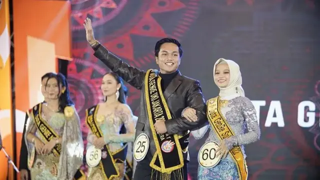 Dua mahasiswa Gen Z Universitas Pertamina (UPER) yang terus menebarkan semangat dan optimisme untuk lingkungan.