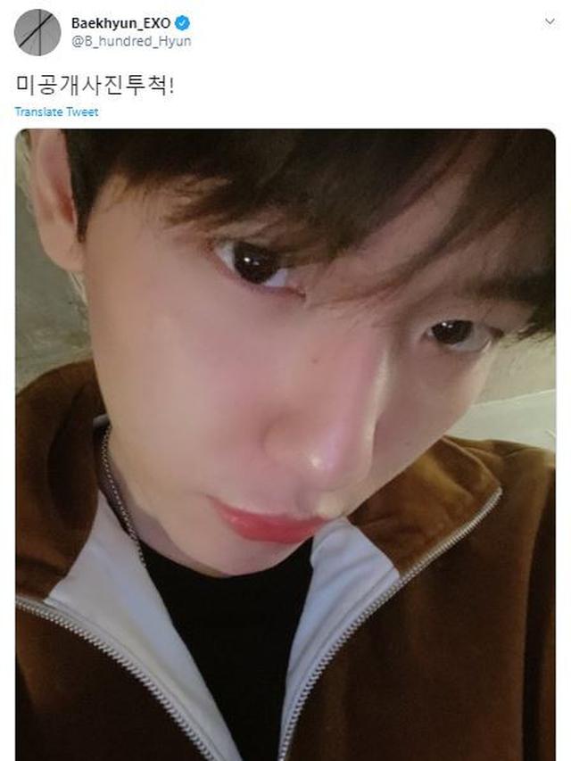 Baekhyun (Twitter/ B_hundred_Hyun)