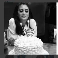 Kylie Jenner (via Instagram Khloe Kardashian)