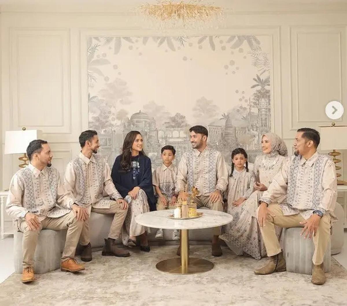 7 Ide Foto Keluarga yang Instagramable Saat Lebaran, Tampilkan Keakraban di Hari Raya