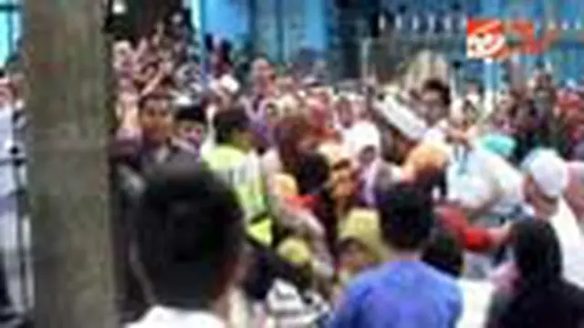 Pembagian Daging Kurban di Ciawi Ricuh