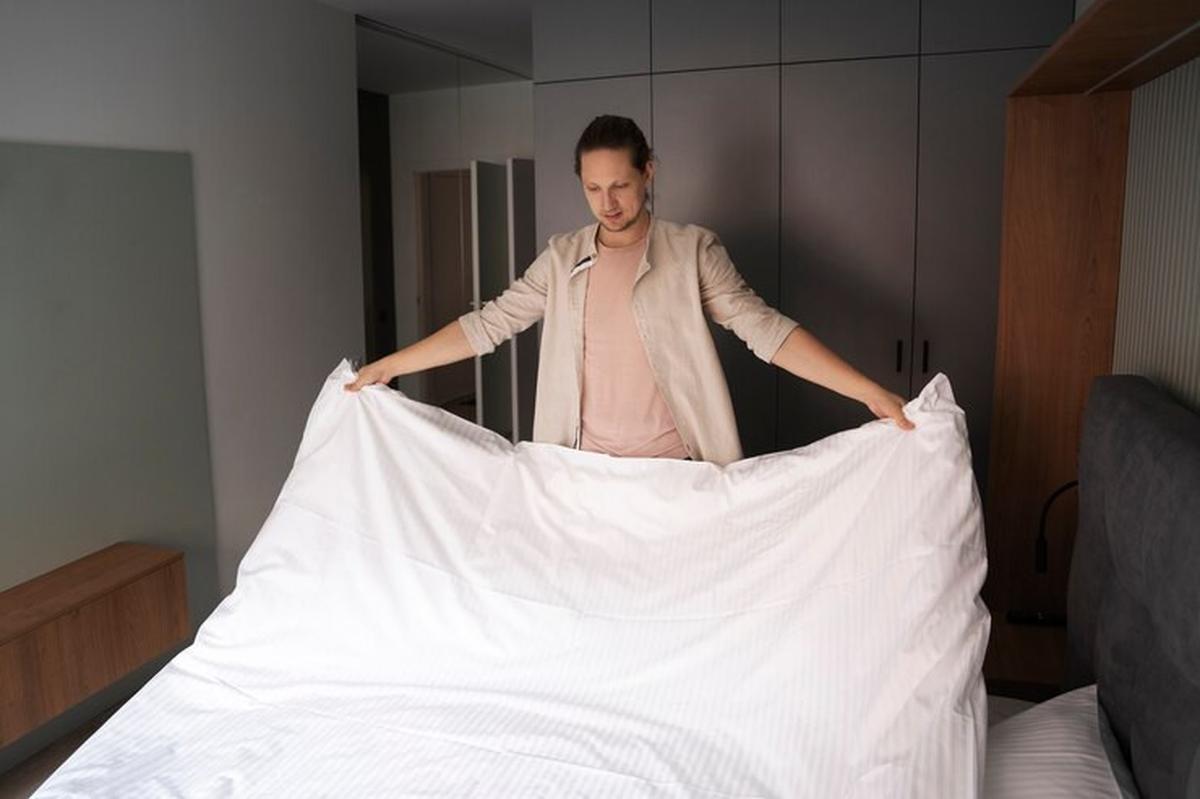 Rapikan tempat tidur