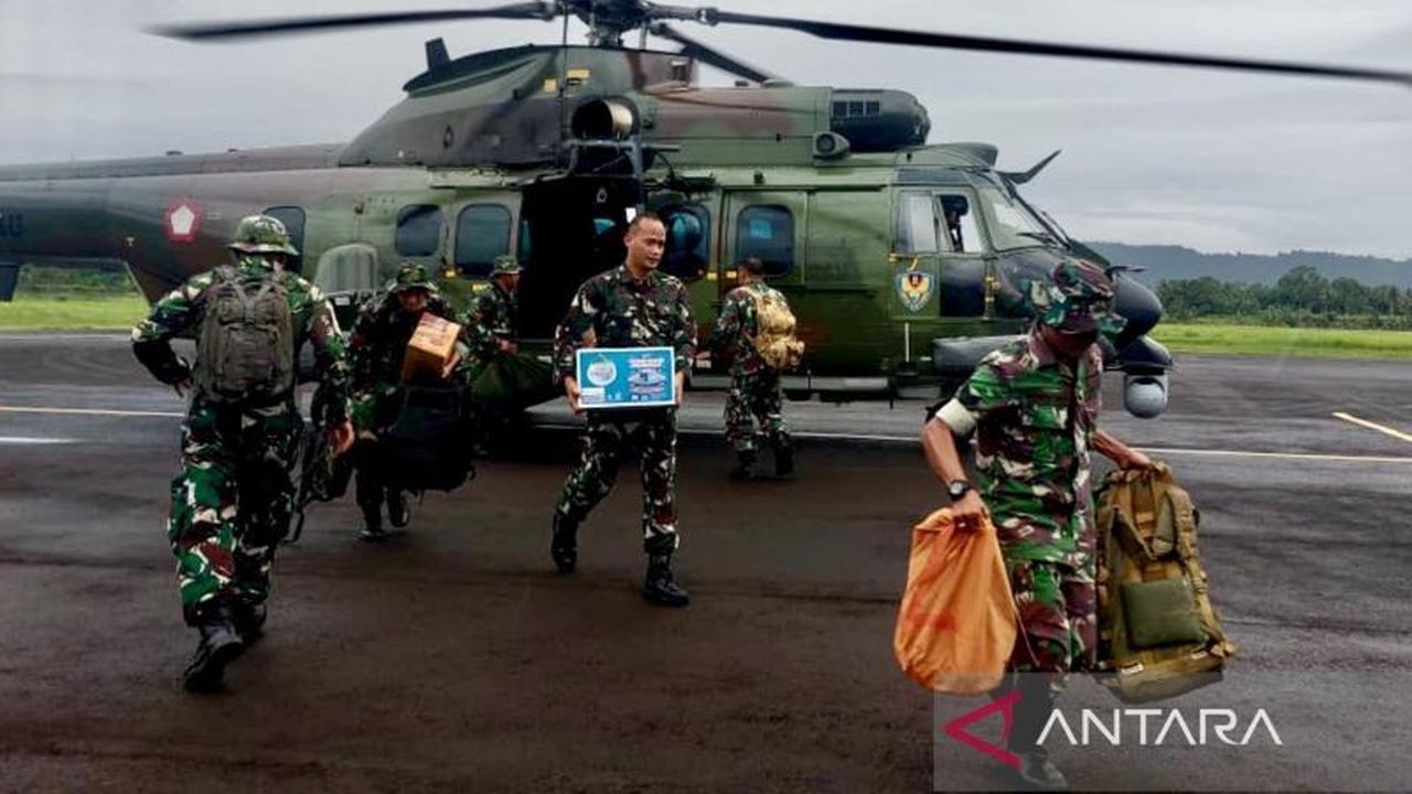Pemerintah Kerahkan 11 Helikopter Angkut Bantuan ke Lokasi Bencana Sumatera