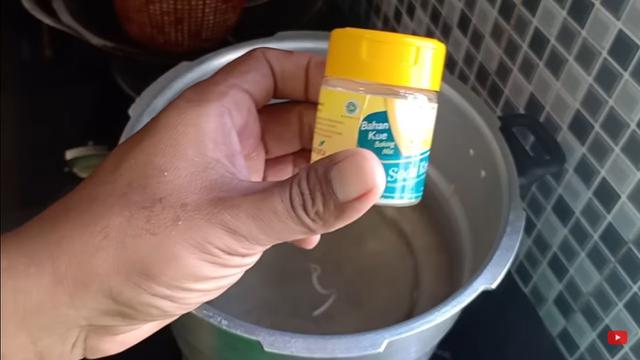 Cara Bikin Daun Singkong untuk Urap Agar Nikmat dan Tetap Hijau