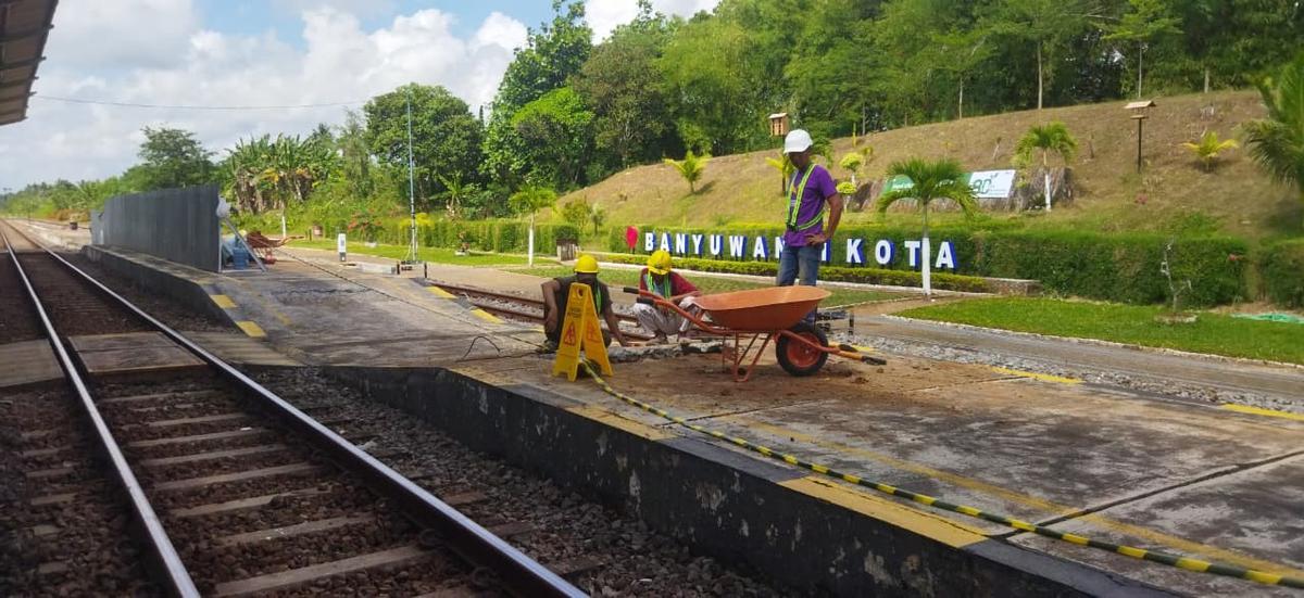 Tiga Stasiun Direnovasi dengan Nuansa Adat Osing