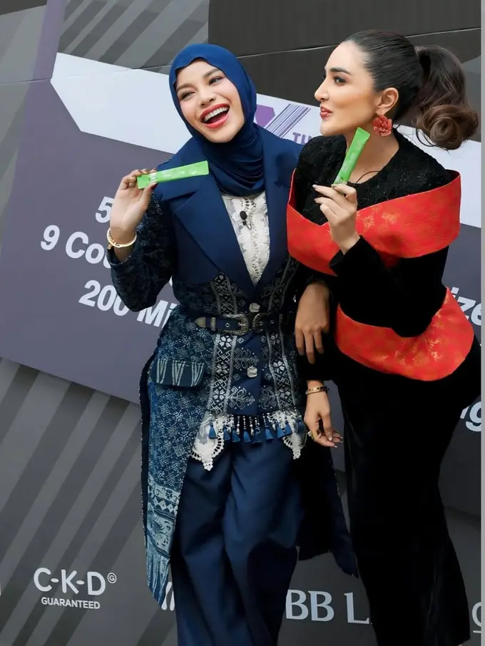 Ashanty dan Aurel Hermansyah di X The League. [@ashanty_ash]